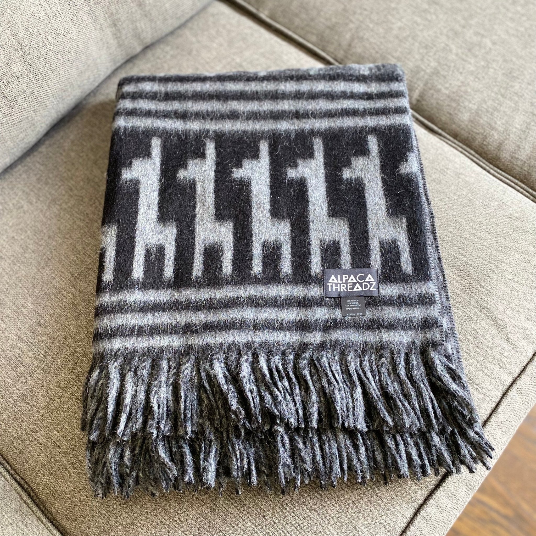 Alpaca Wool Throw Blanket - Alpaca Design - Che Cose Belle