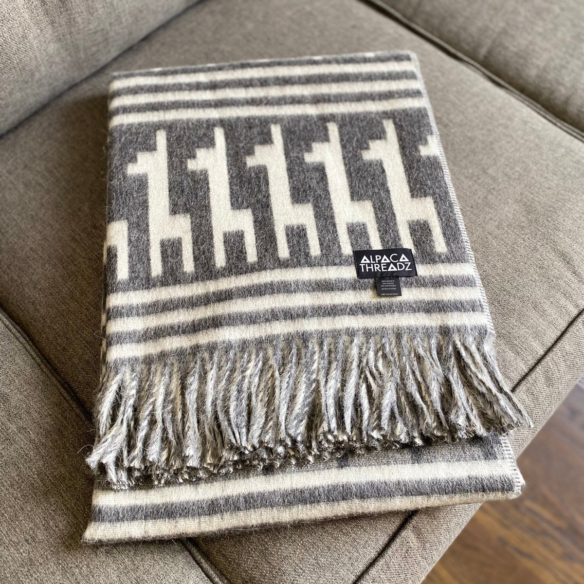 Alpaca Wool Throw Blanket - Alpaca Design - Che Cose Belle