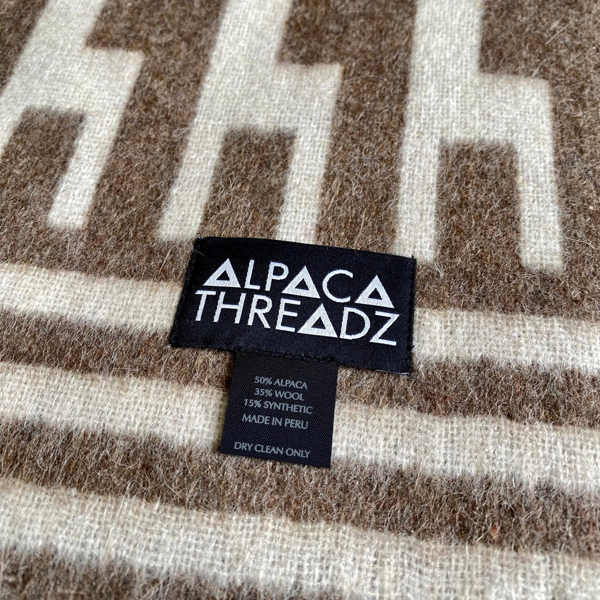 Alpaca Wool Throw Blanket - Alpaca Design - Che Cose Belle