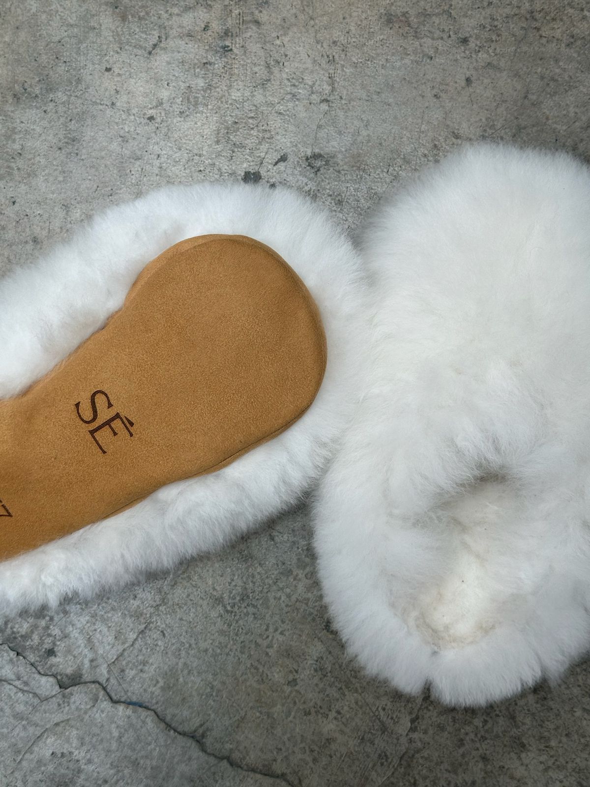 Alpuffas - Genuine Alpaca Slippers - Che Cose Belle