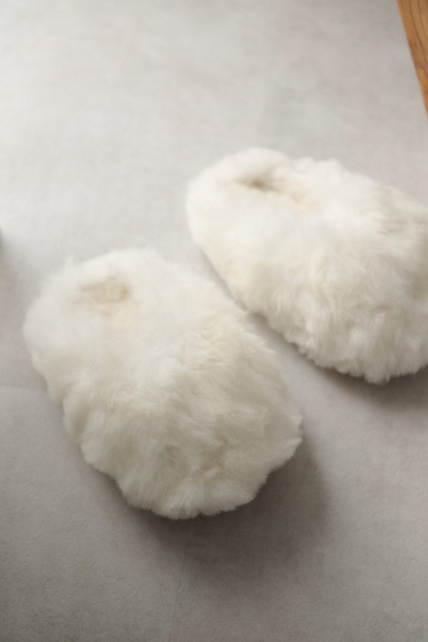 Alpuffas - Genuine Alpaca Slippers - Che Cose Belle