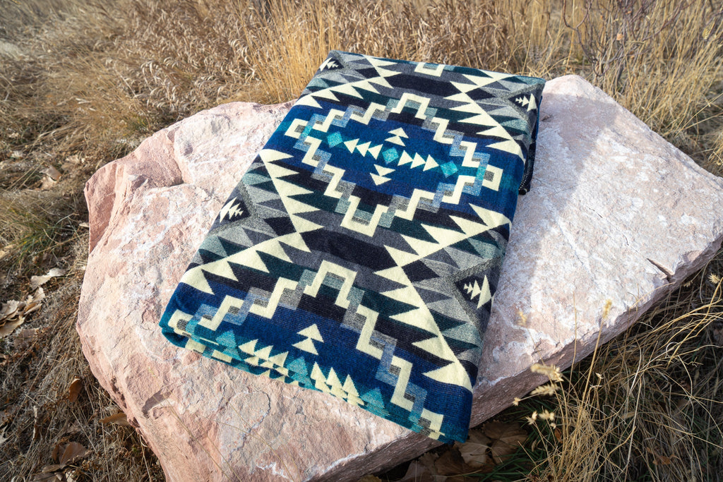 Andean Alpaca Wool Blanket - Blue Chakana - Che Cose Belle