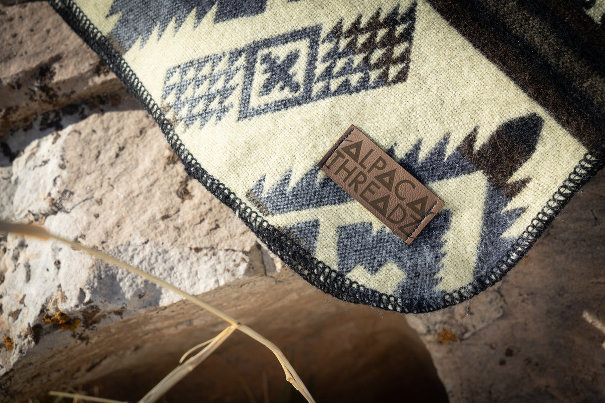Andean Alpaca Wool Blanket - Slate - Che Cose Belle