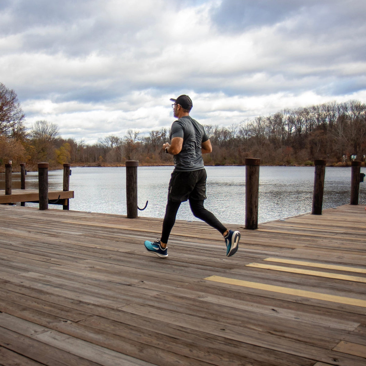 APUS Blue Men Running Shoe - Che Cose Belle