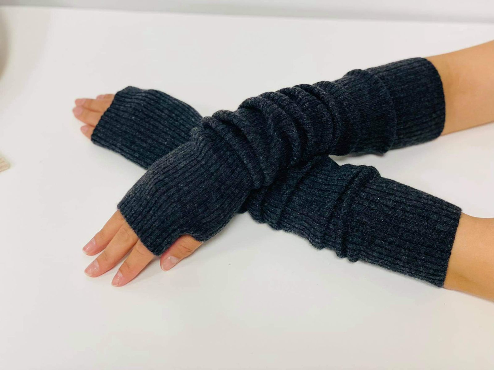 Arm Warmers: Örgöö - 100% Mongolian Cashmere - Che Cose Belle
