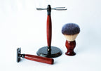 Aromatic Red Cedar Wood Hand Crafted Shave Set, safety razor, 26mm lather brush and a matching shave stand. - Che Cose Belle