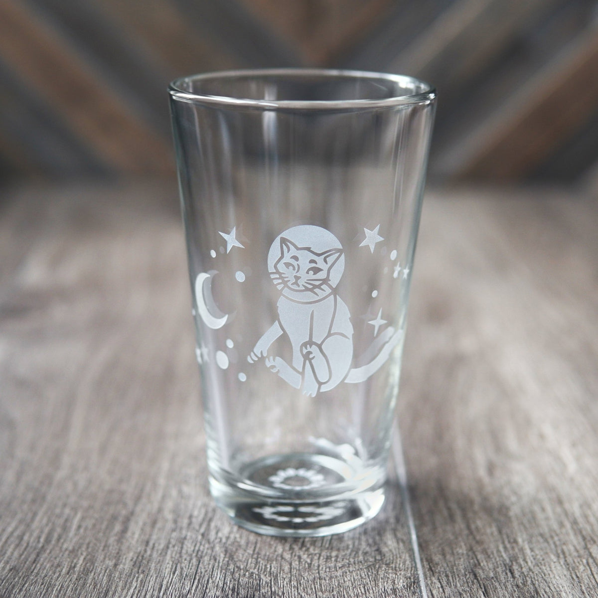 Astronaut Cat Beer Pint Glass - etched glassware - Che Cose Belle