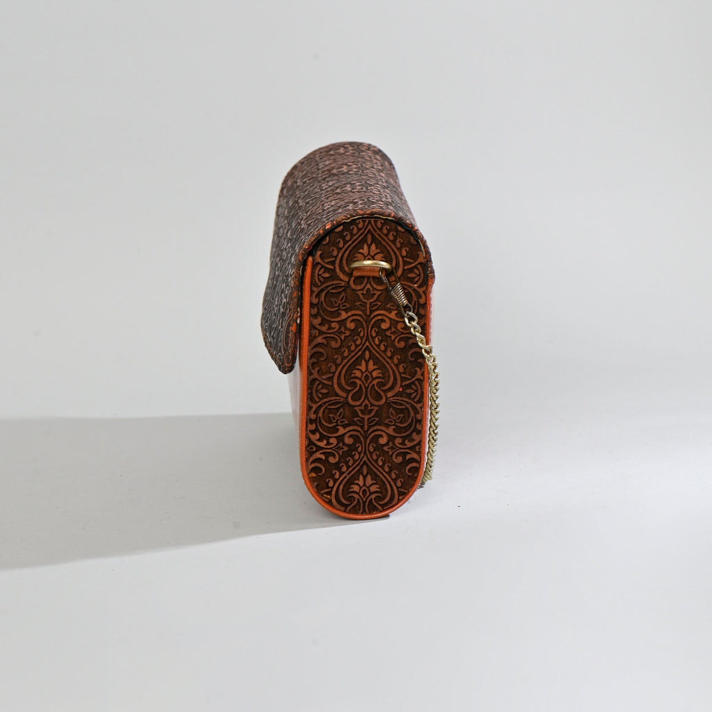 Auburn Elegance Sling Bag - Che Cose Belle