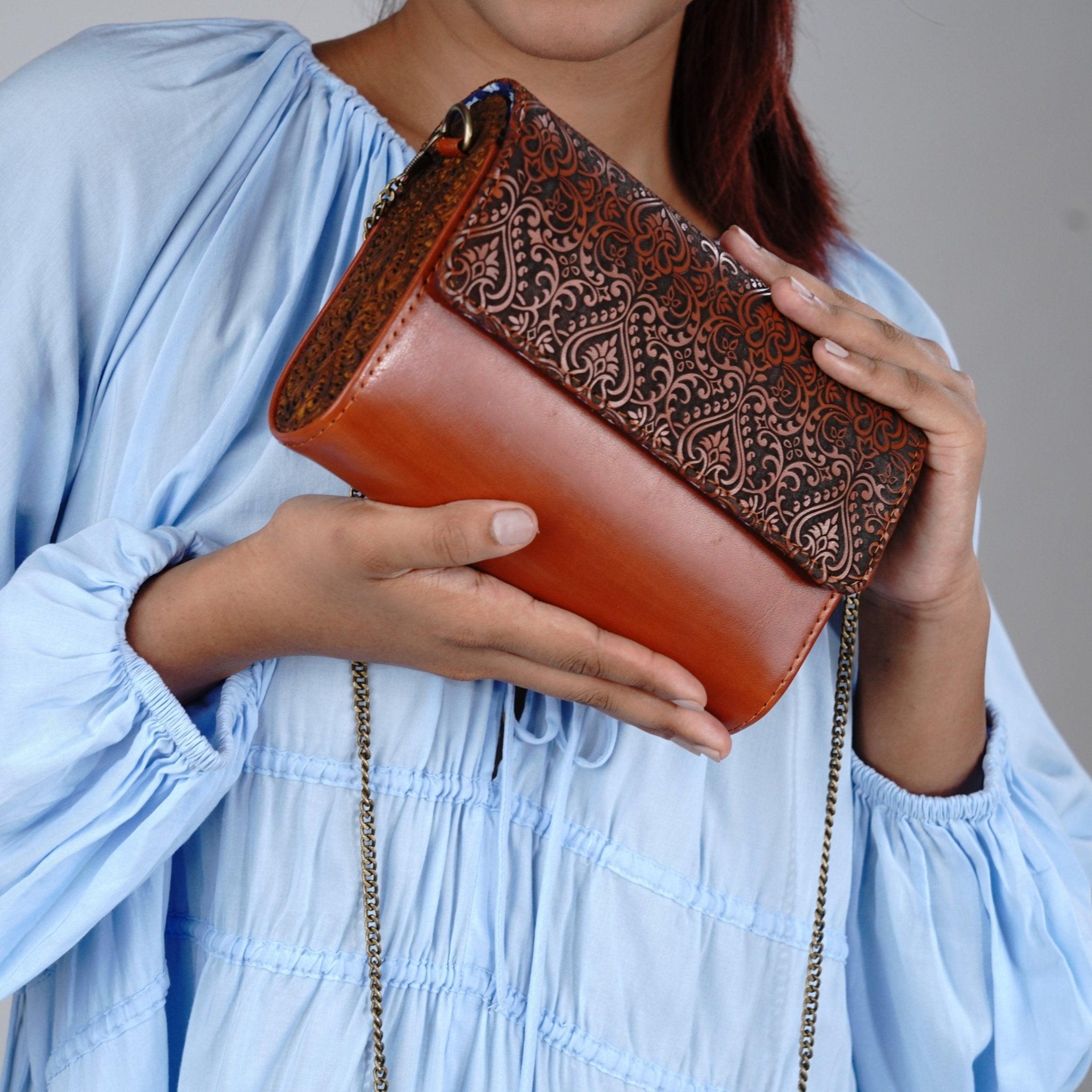 Auburn Elegance Sling Bag - Che Cose Belle
