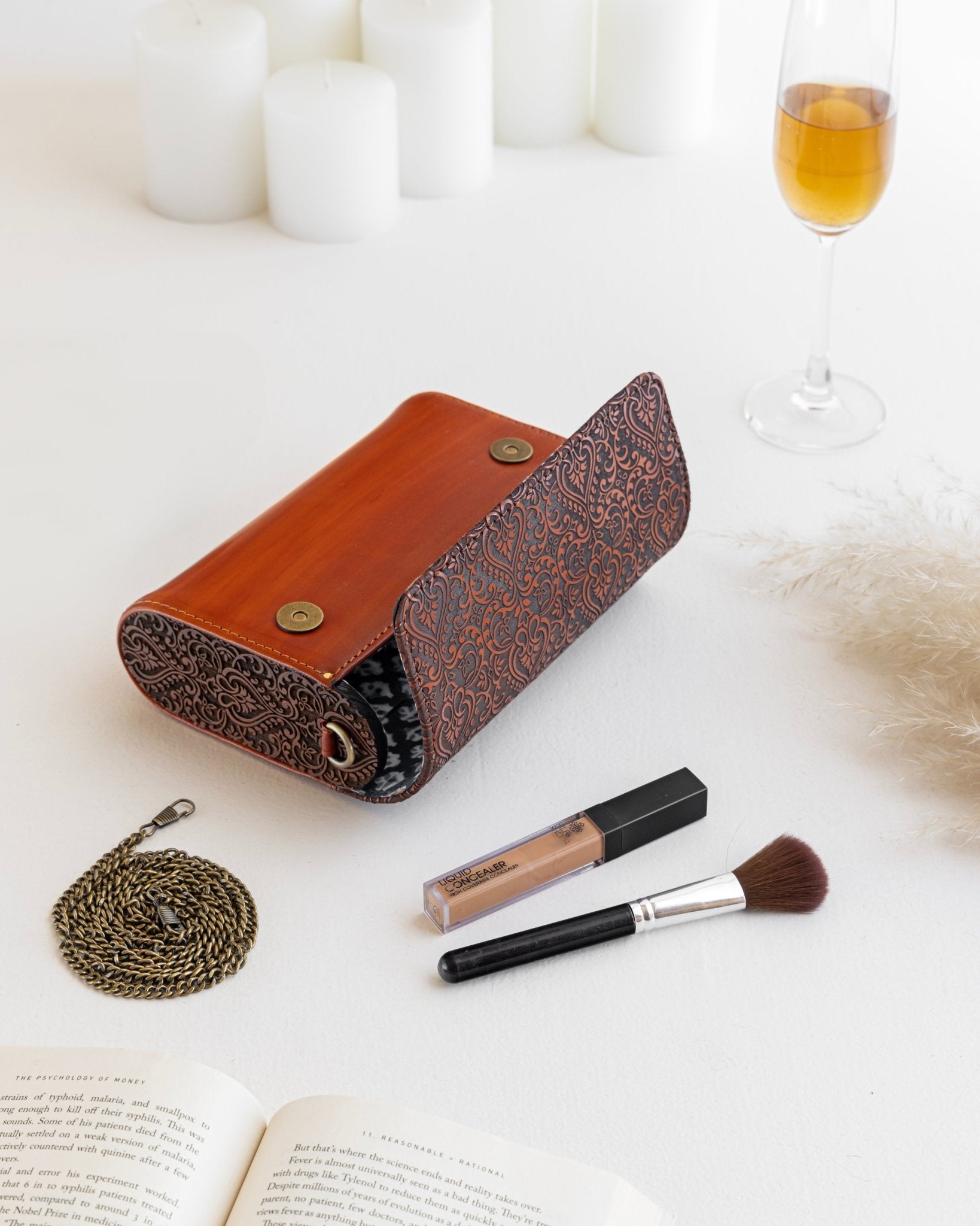 Auburn Elegance Sling Bag - Che Cose Belle