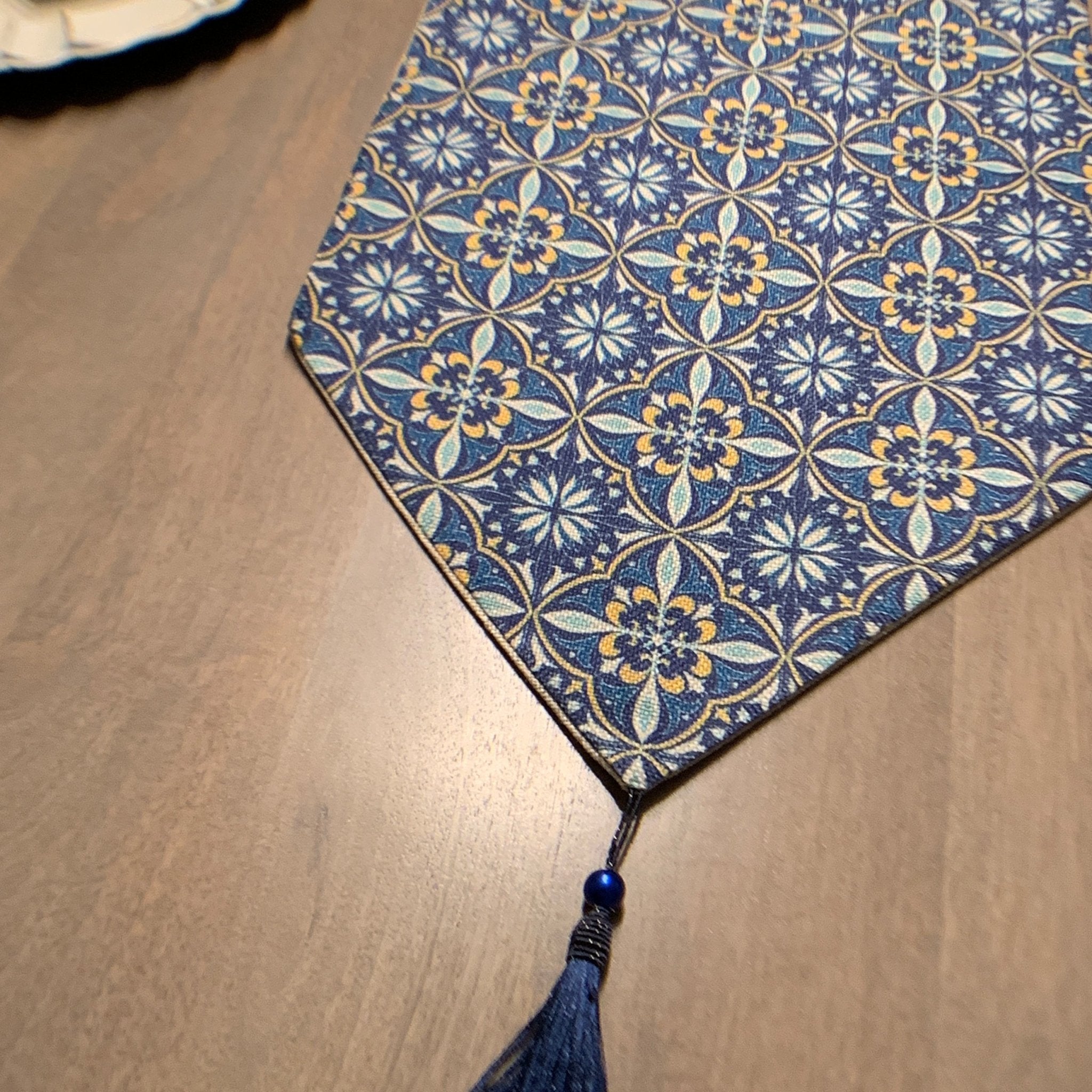 Azul Table Runner - Che Cose Belle