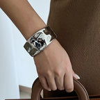 HAMMERED CUFF