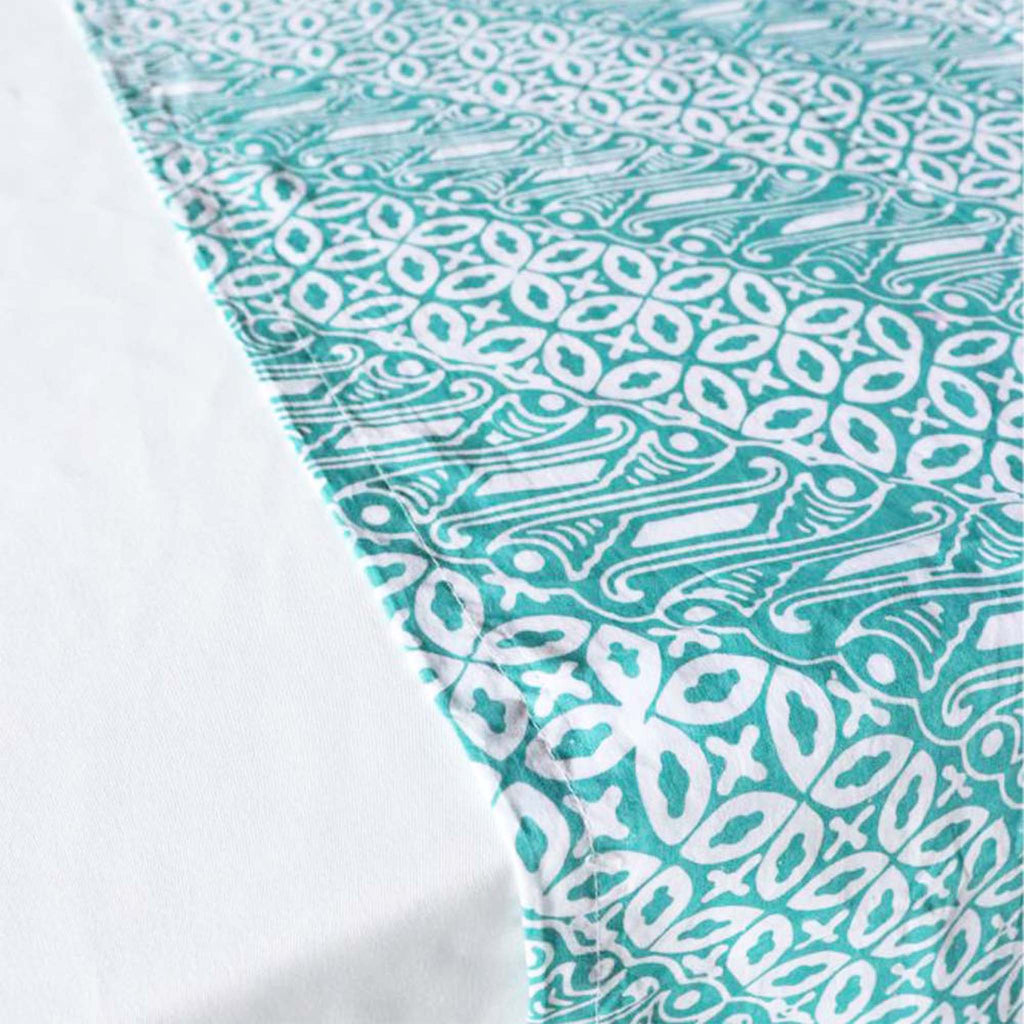 Batik Table Runner Green Royalty, Hand Dyed, 100% Cotton - Che Cose Belle