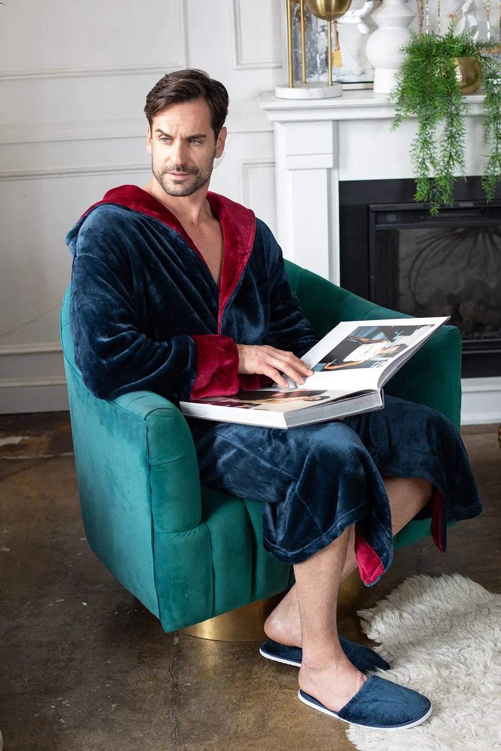Men’s Robe with Hood – Ultra-Soft Plush Comfort for Everyday Use