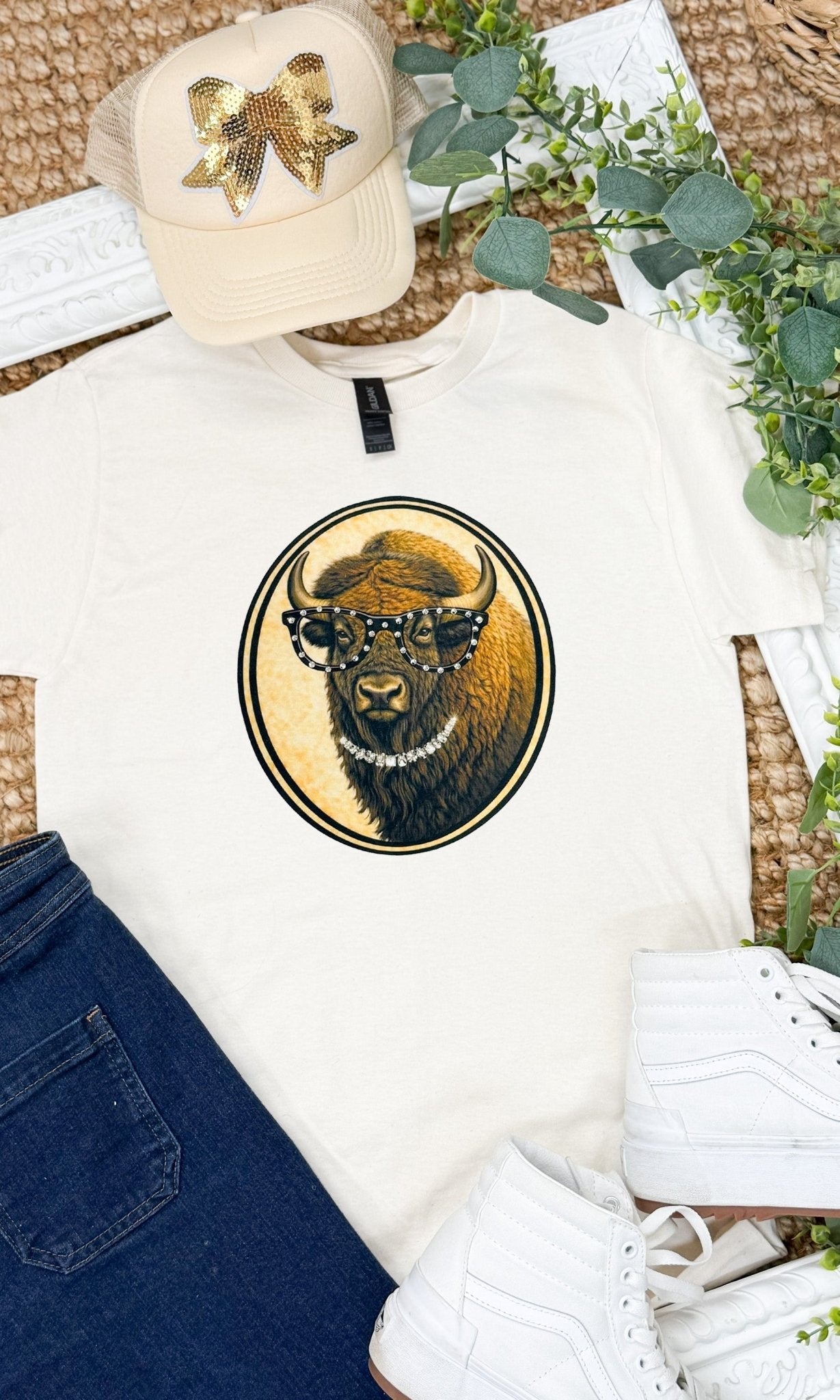 Bison with Rhinestone Specs Graphic T-Shirt - Che Cose Belle