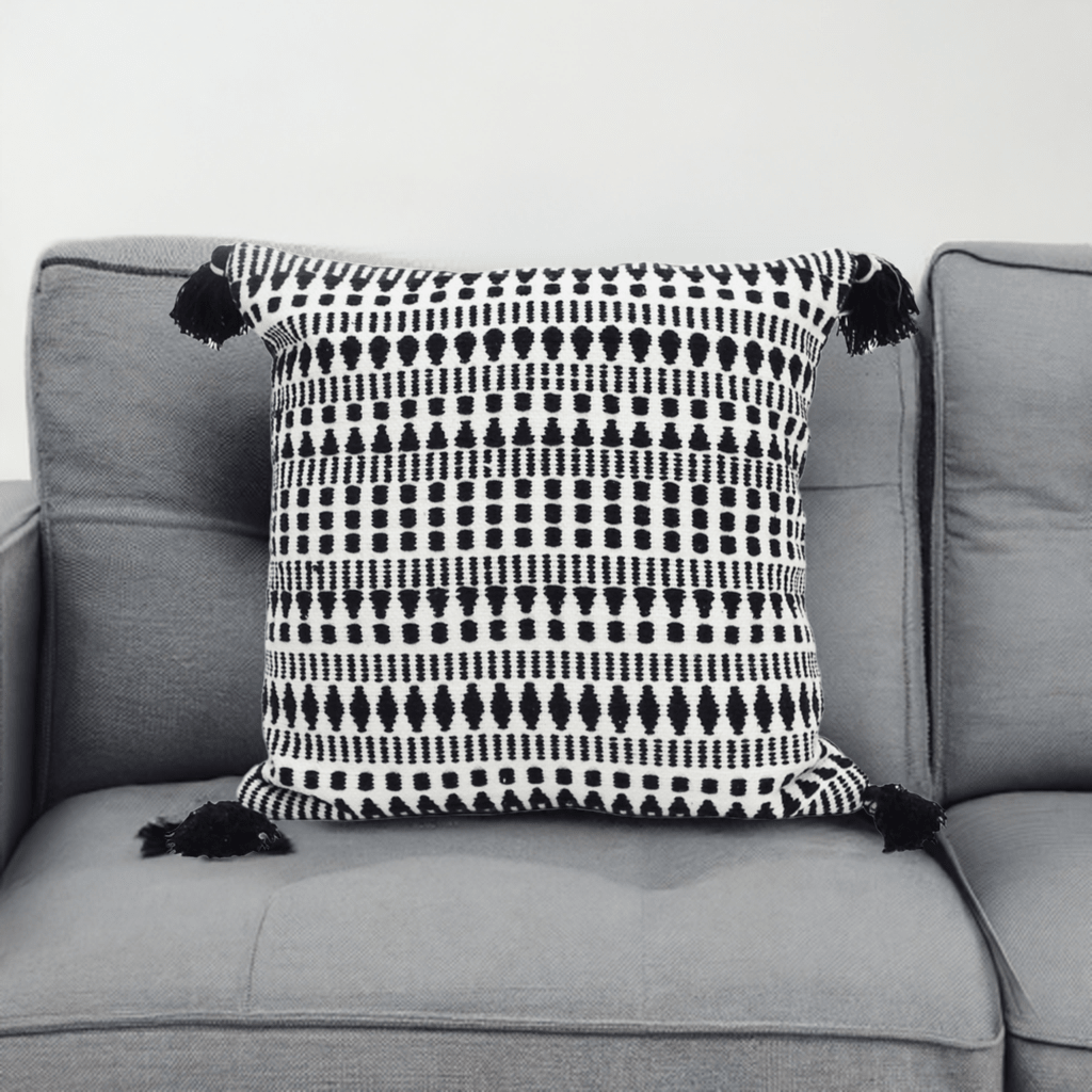 Black 22" X 22" Throw Pillow for couch with Tassels-Winter - Che Cose Belle
