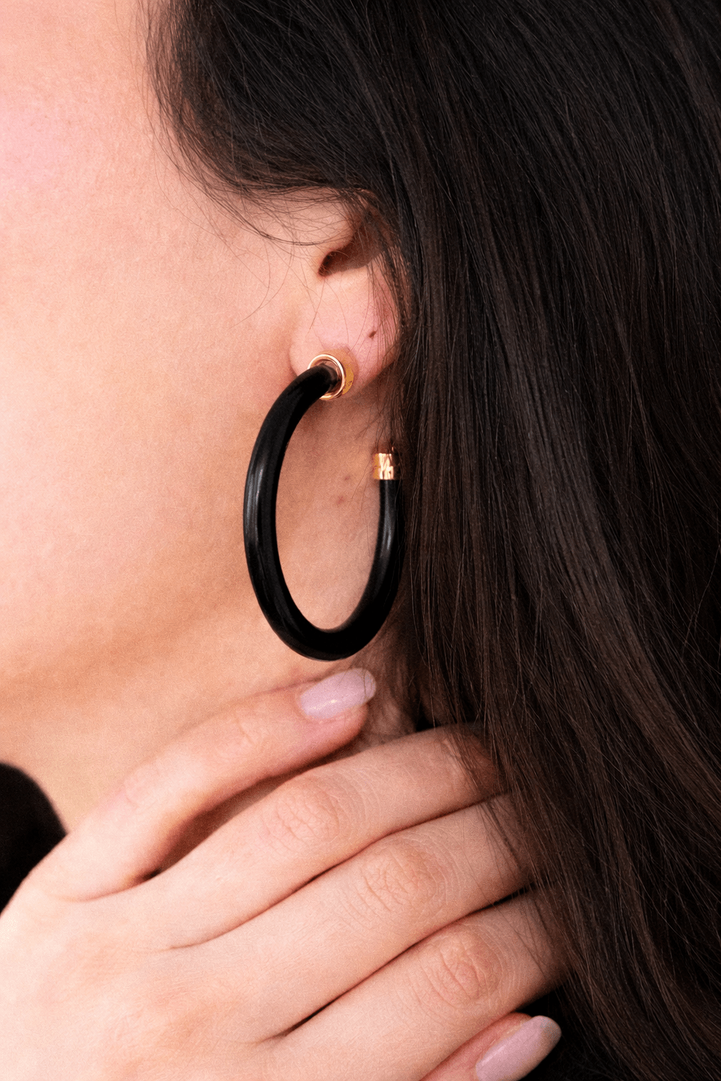 Black Hoop Earrings - Che Cose Belle