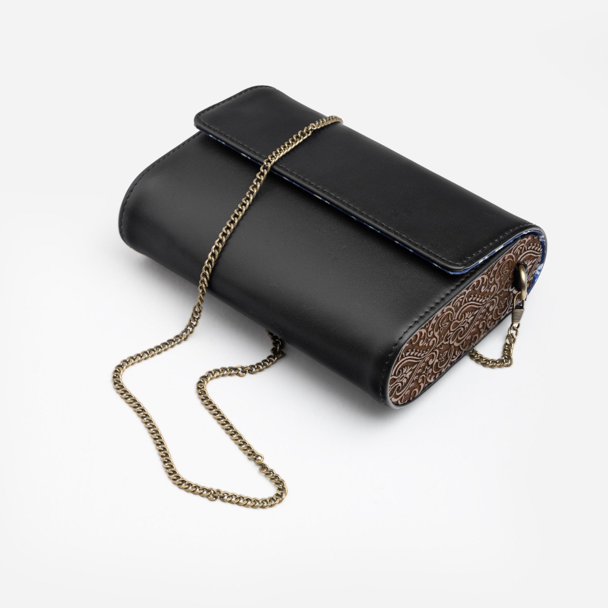 Black Leather and Carved Wood Sling Bag - Che Cose Belle
