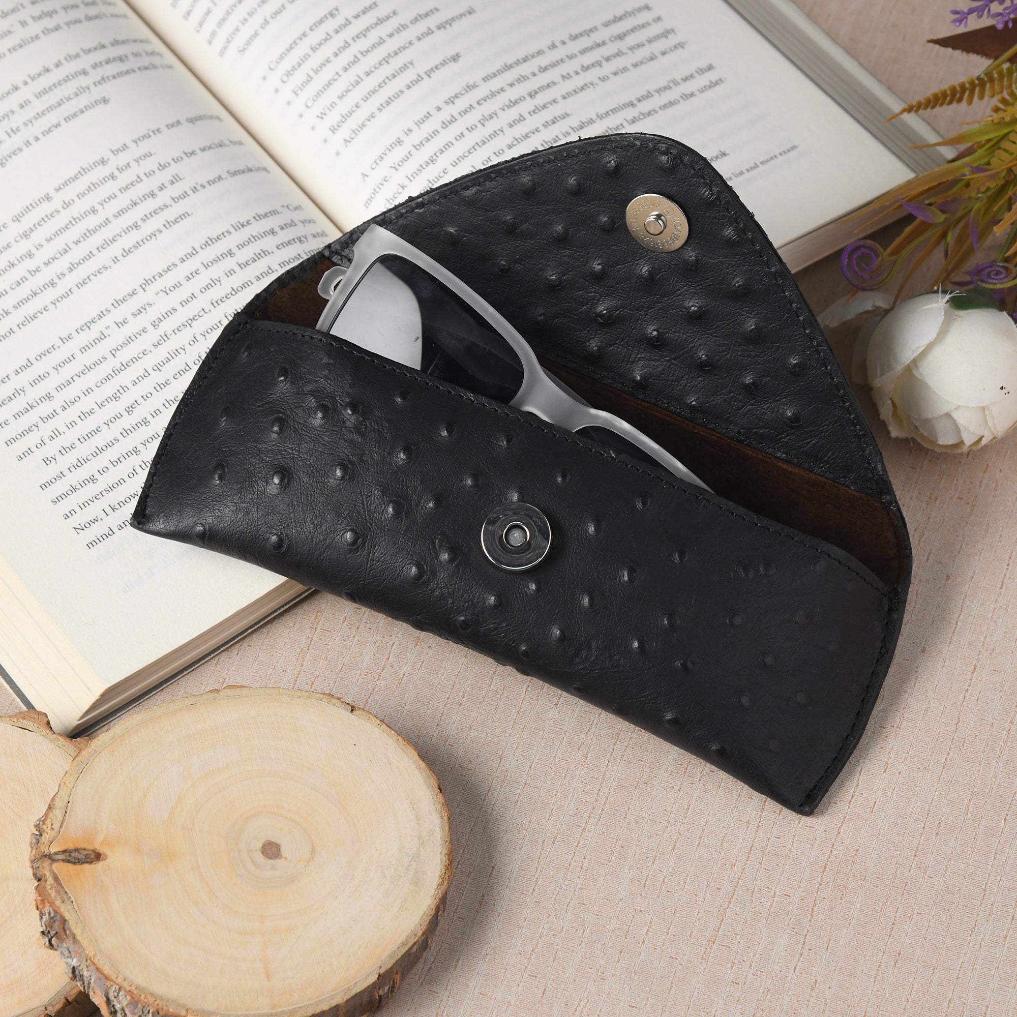 Black Leather Sunglasses Cover - Che Cose Belle
