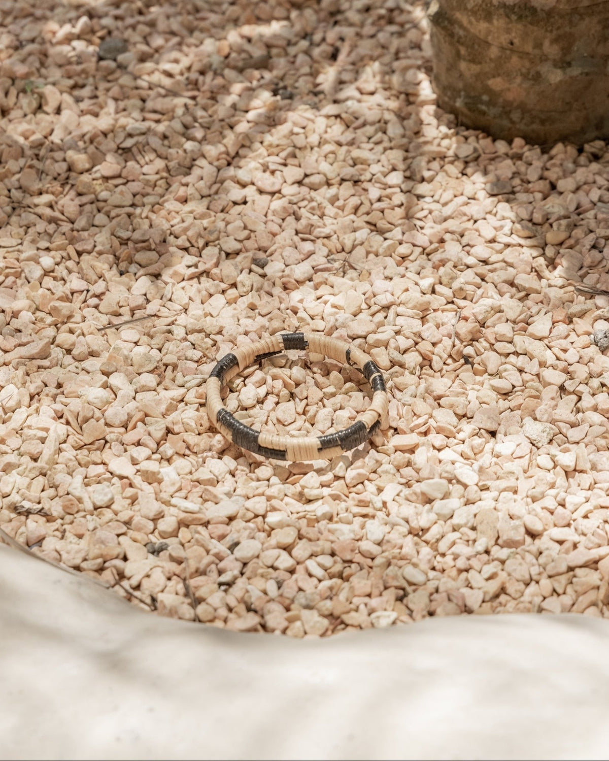 Black Motif Rattan Bangle - Che Cose Belle