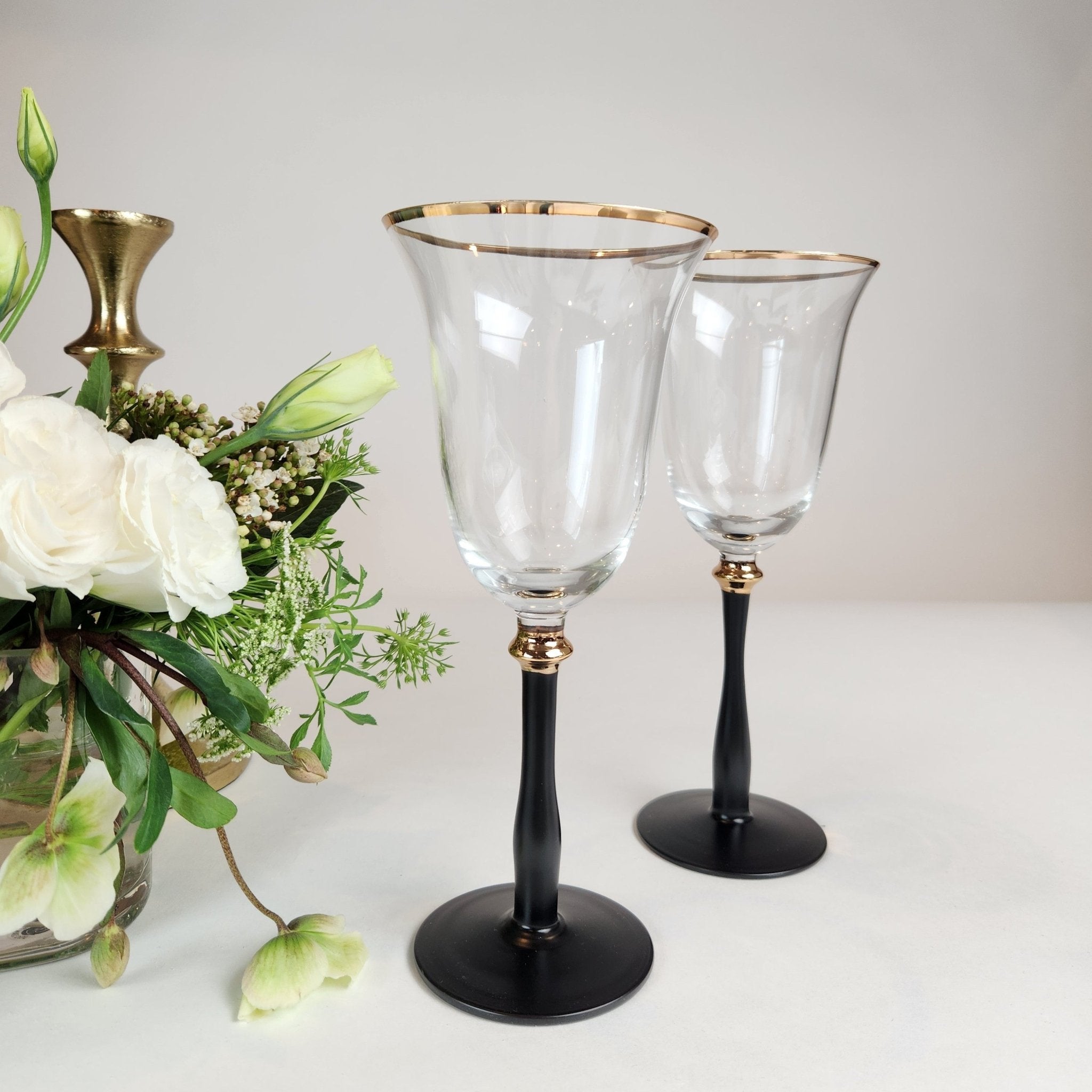 Black Stemmed Clear Wine Glass with Gold Rim - Set of 4 - Che Cose Belle