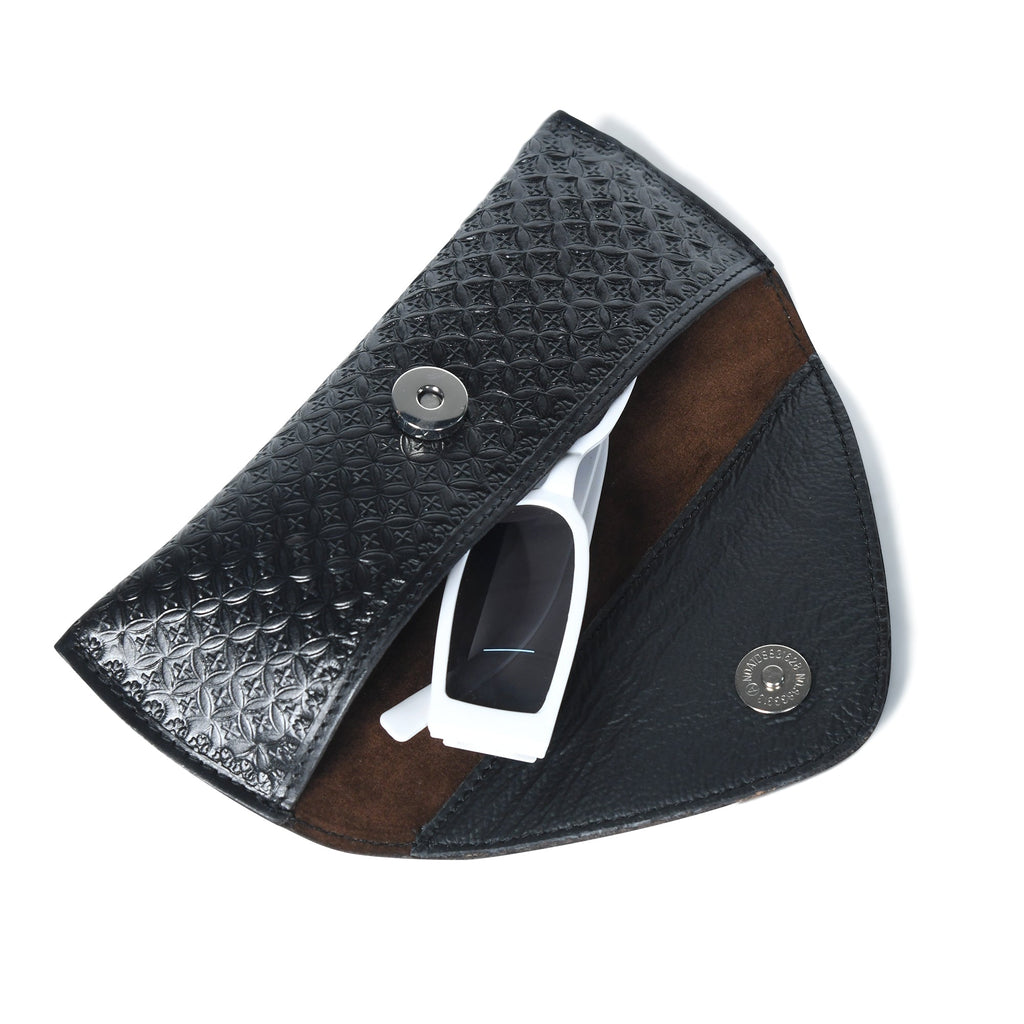 Black Textured Leather Sunglasses Cover - Che Cose Belle