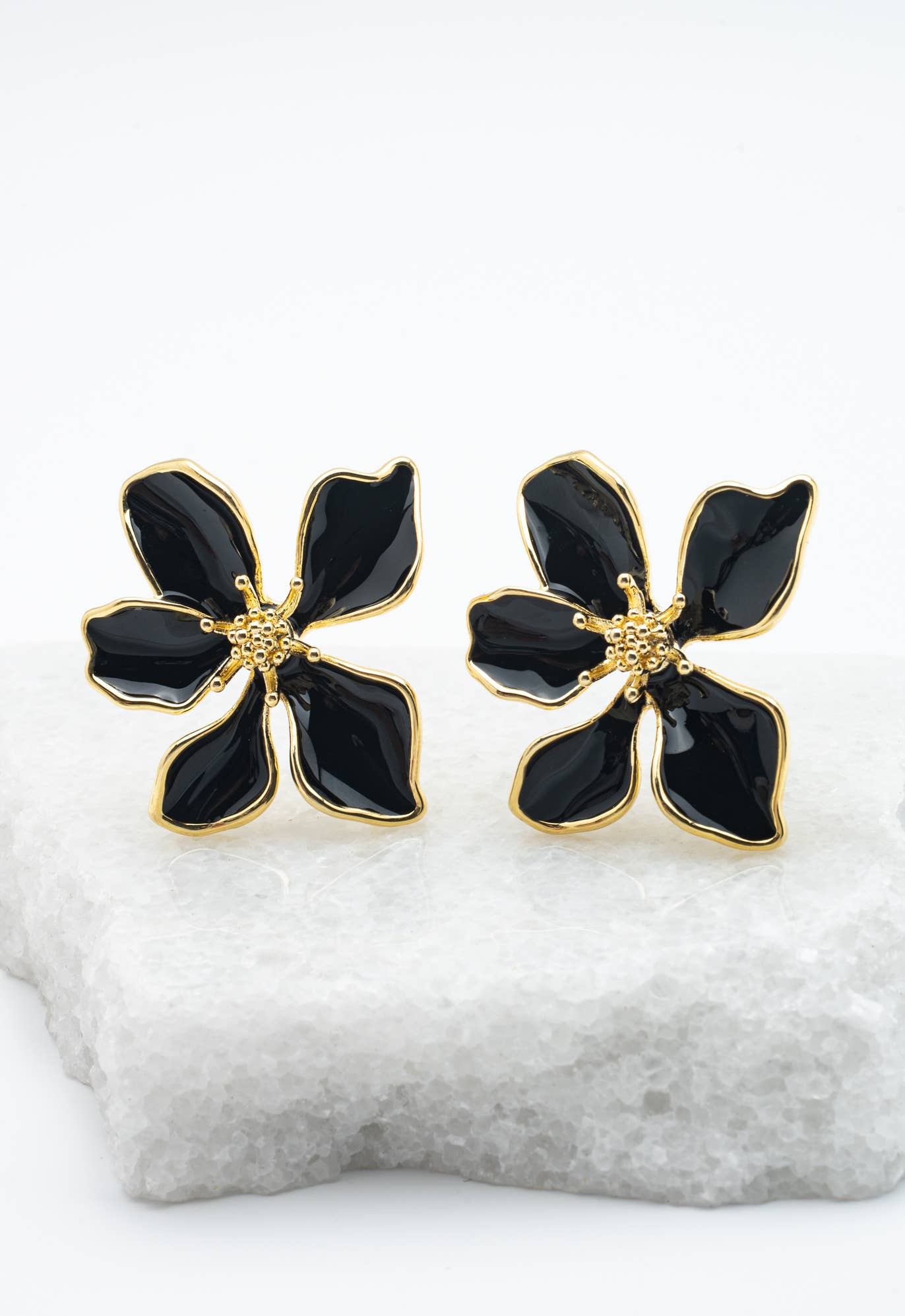 Bloom Earrings in Midnight Black - Che Cose Belle
