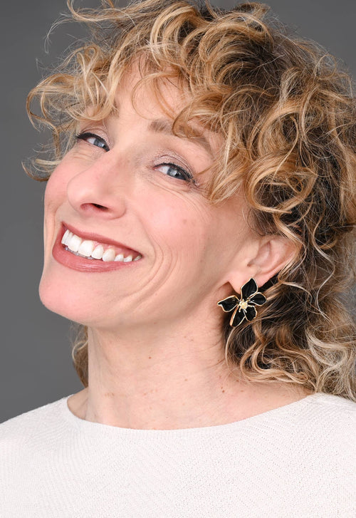 Bloom Earrings in Midnight Black - Che Cose Belle