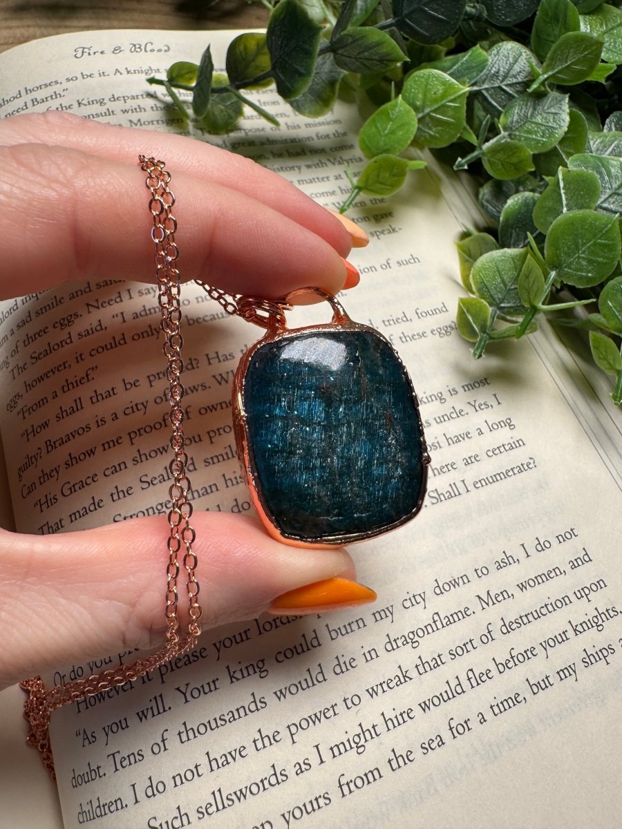 Blue Apatite Necklace - Che Cose Belle