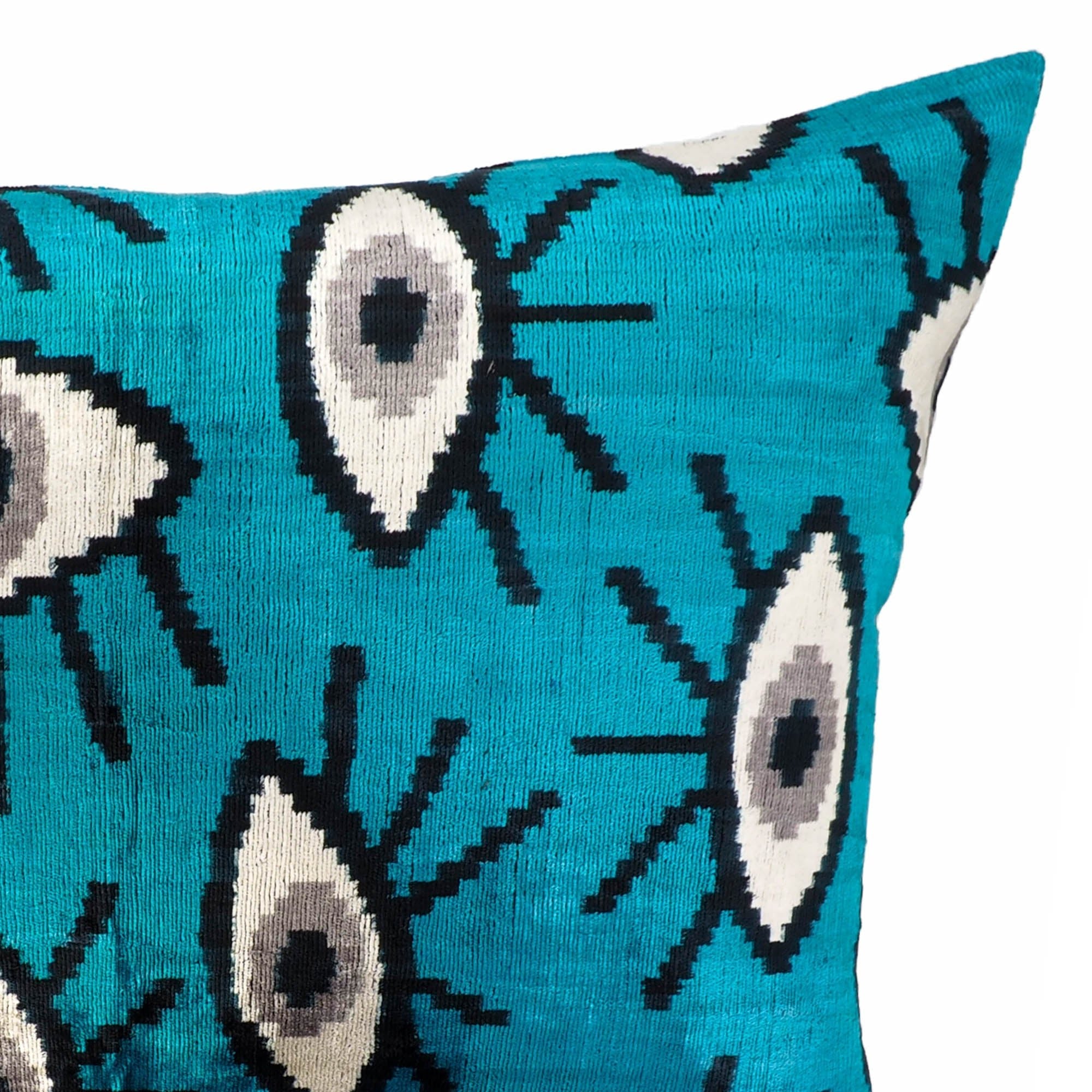 Blue Eyes Silk Velvet Ikat Throw Pillow Cover 16 X 24 - Che Cose Belle