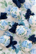 Blue hydrangea chinoiserie hand-painted ornament - Che Cose Belle