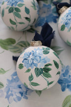 Blue hydrangea chinoiserie hand-painted ornament - Che Cose Belle