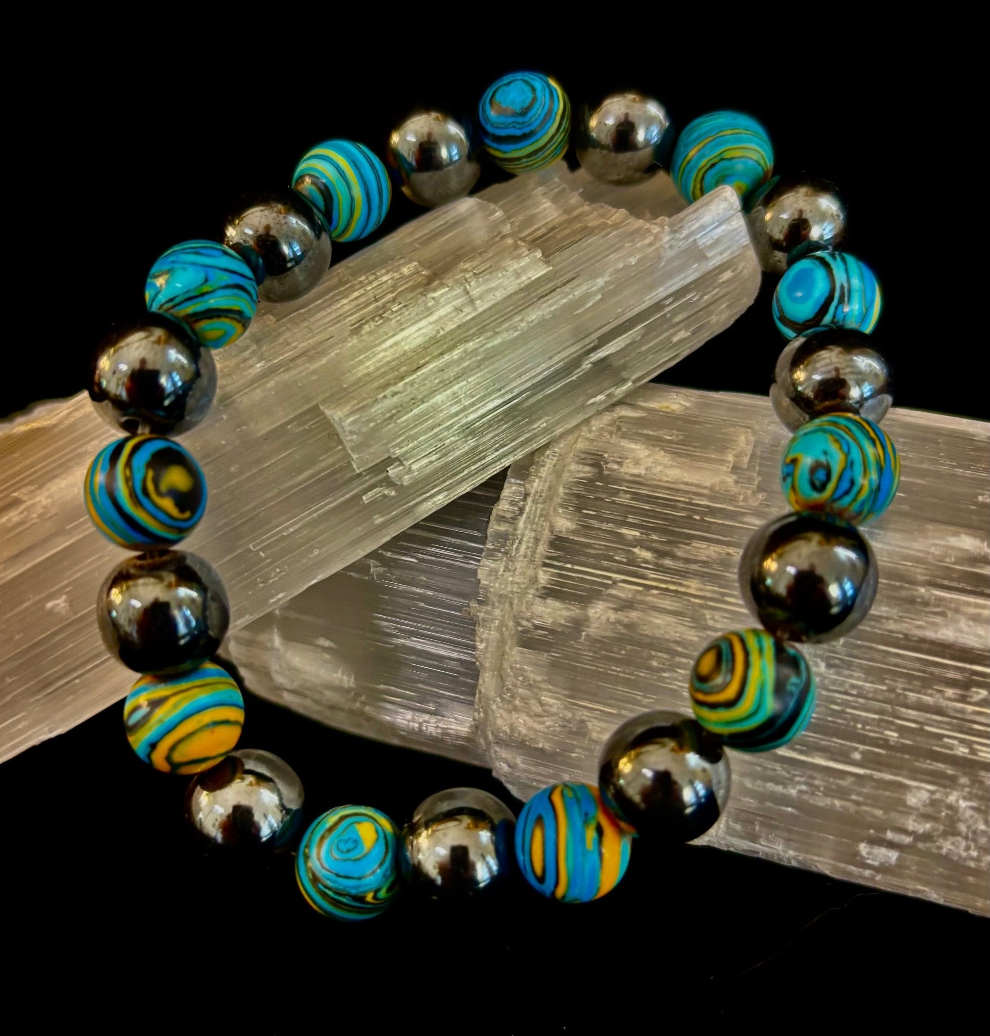 Blue Peacock Malachite Stone Bracelet – XL Hematite Stretch Bracelet for Large Wrists - Che Cose Belle