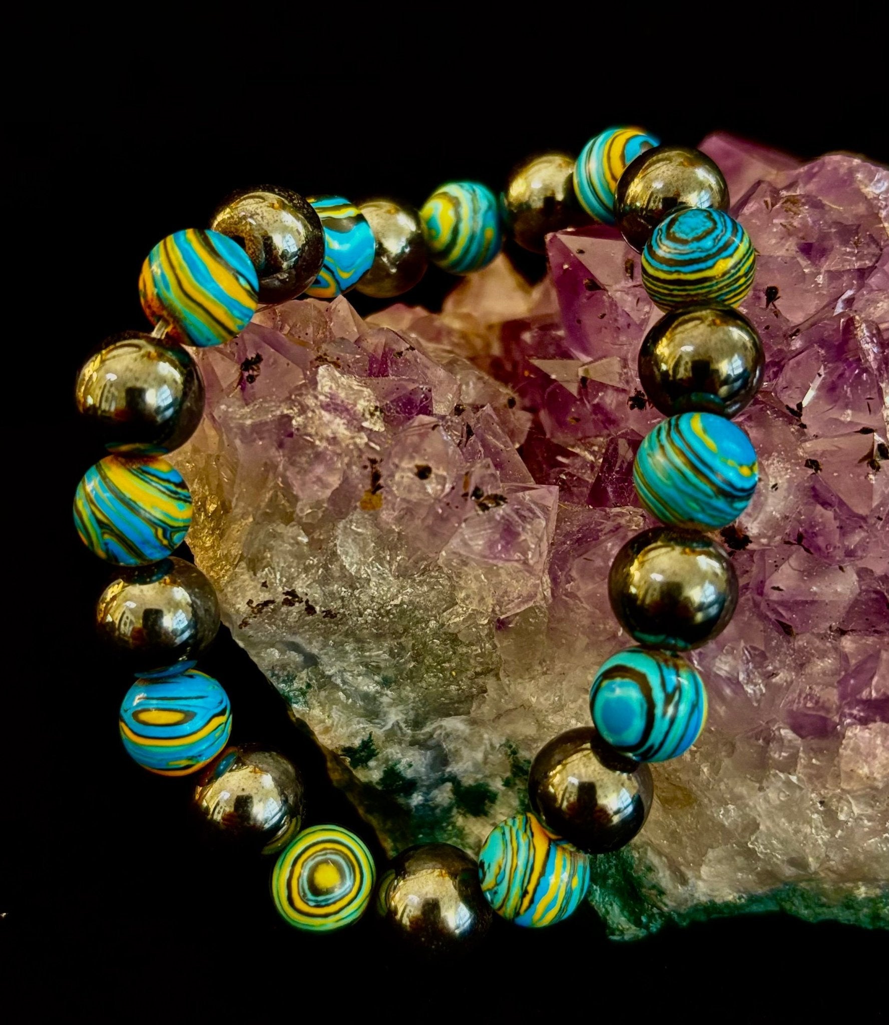 Blue Peacock Malachite Stone Bracelet – XL Hematite Stretch Bracelet for Large Wrists - Che Cose Belle
