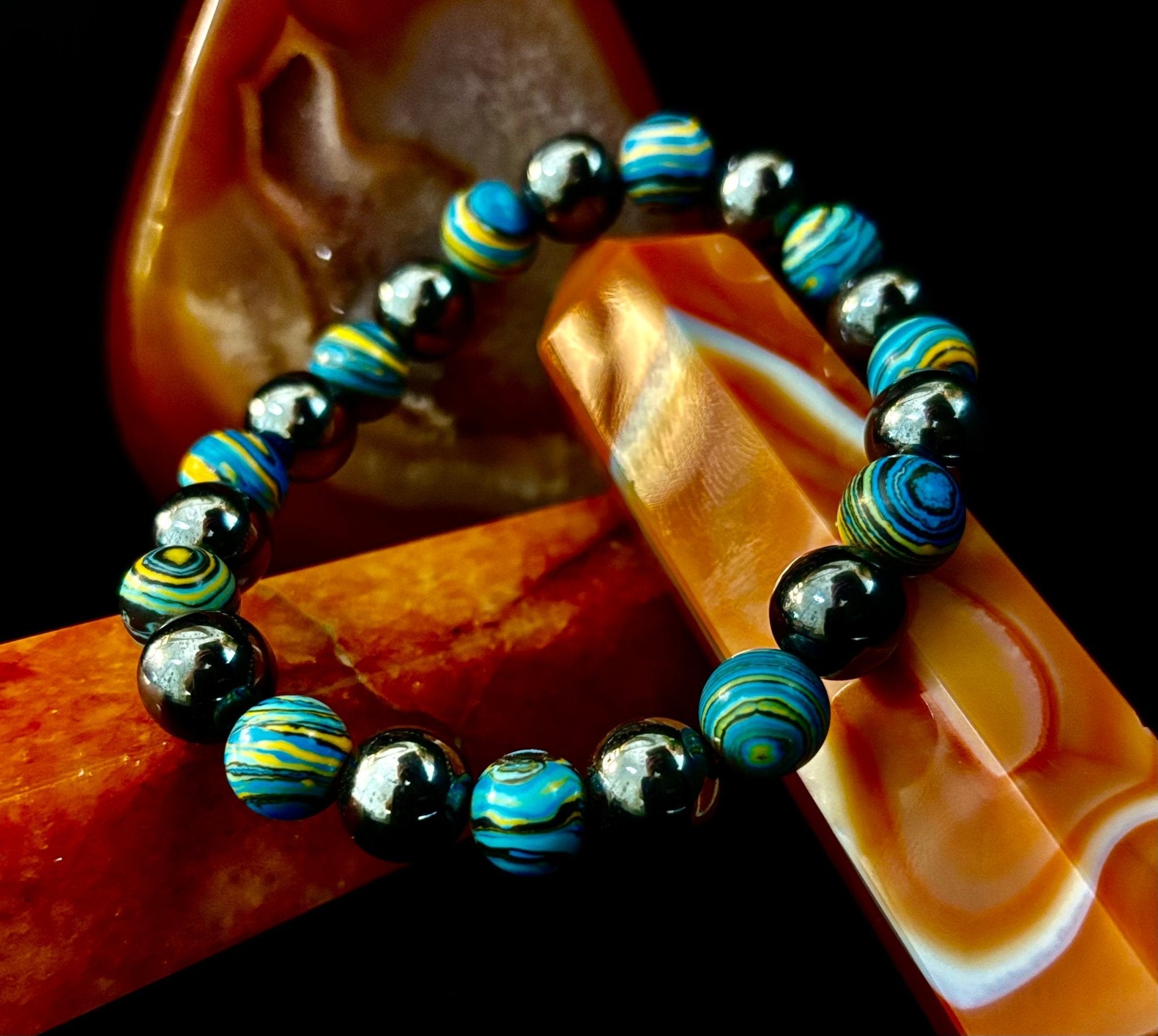 Blue Peacock Malachite Stone Bracelet – XL Hematite Stretch Bracelet for Large Wrists - Che Cose Belle