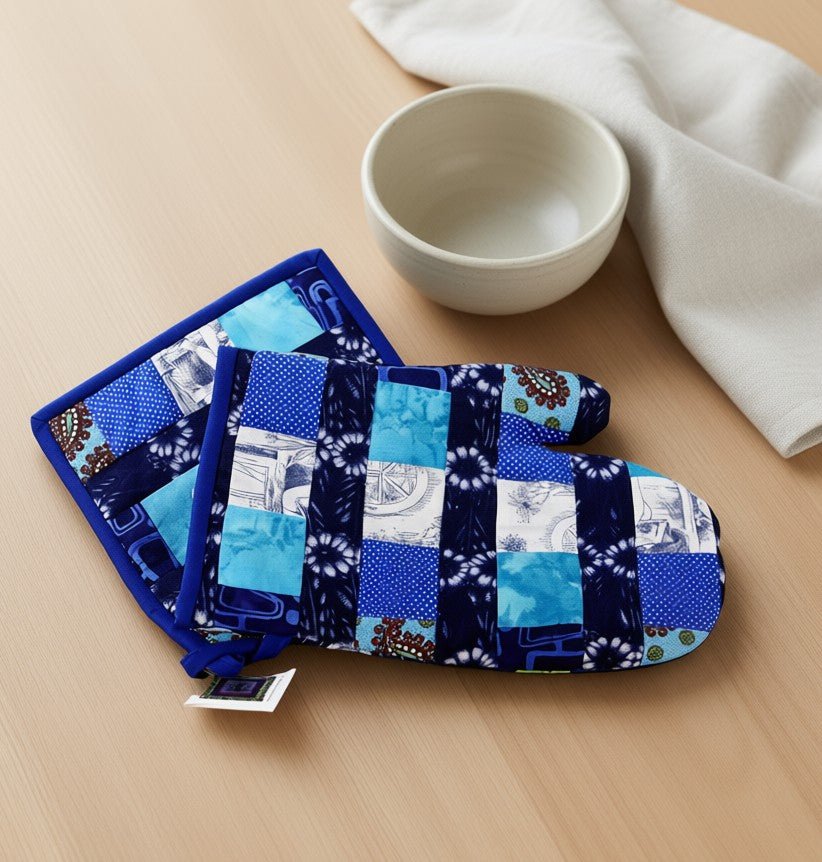 Blue & White Oven Mitt Set - Che Cose Belle