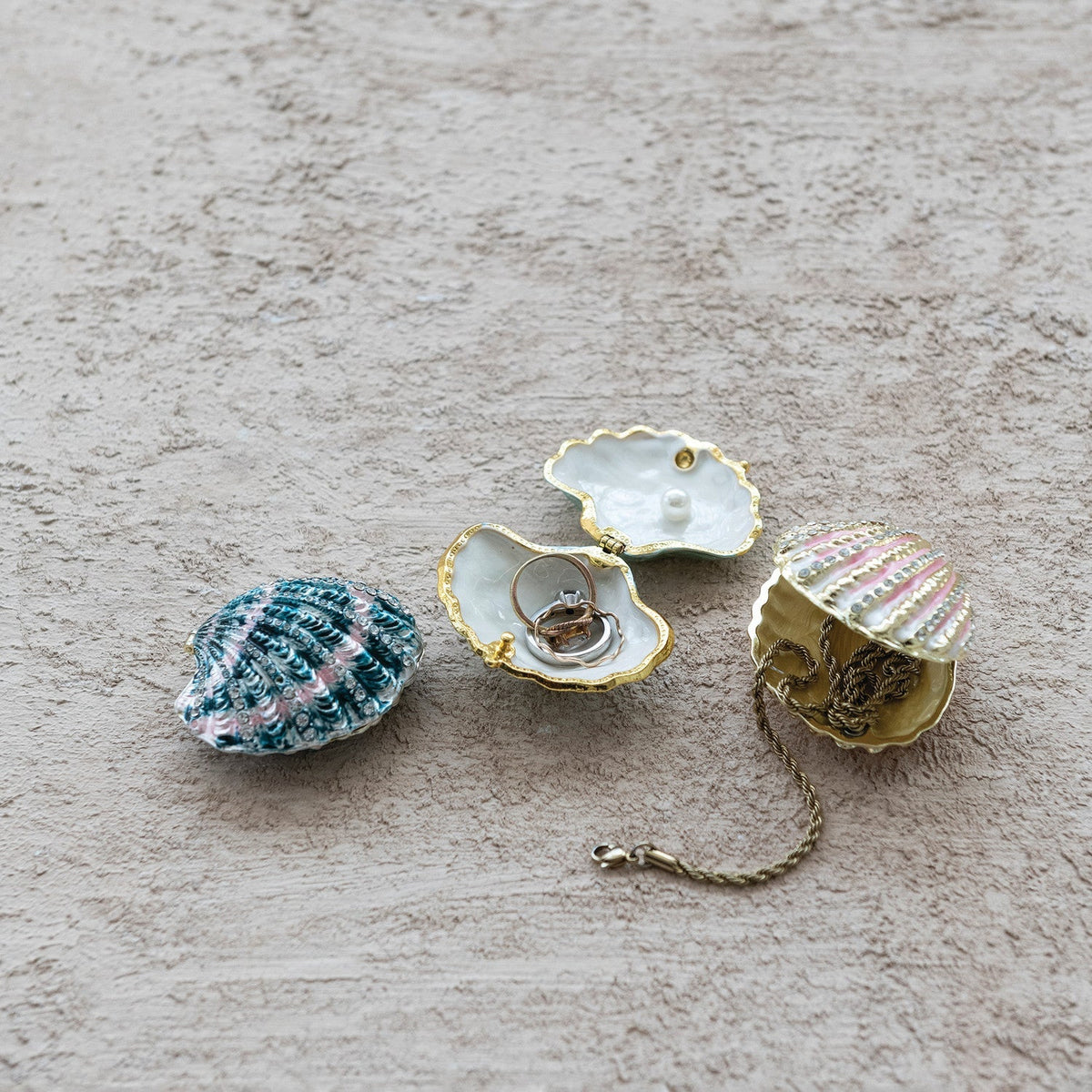 Blue & White Sea Life Shell Trinket Dish - Che Cose Belle