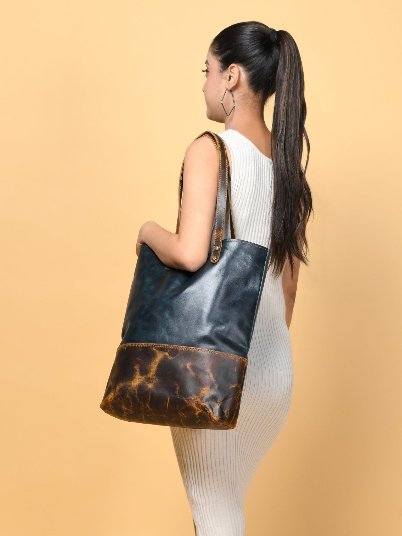 Blue Women's Leather Tote - Che Cose Belle