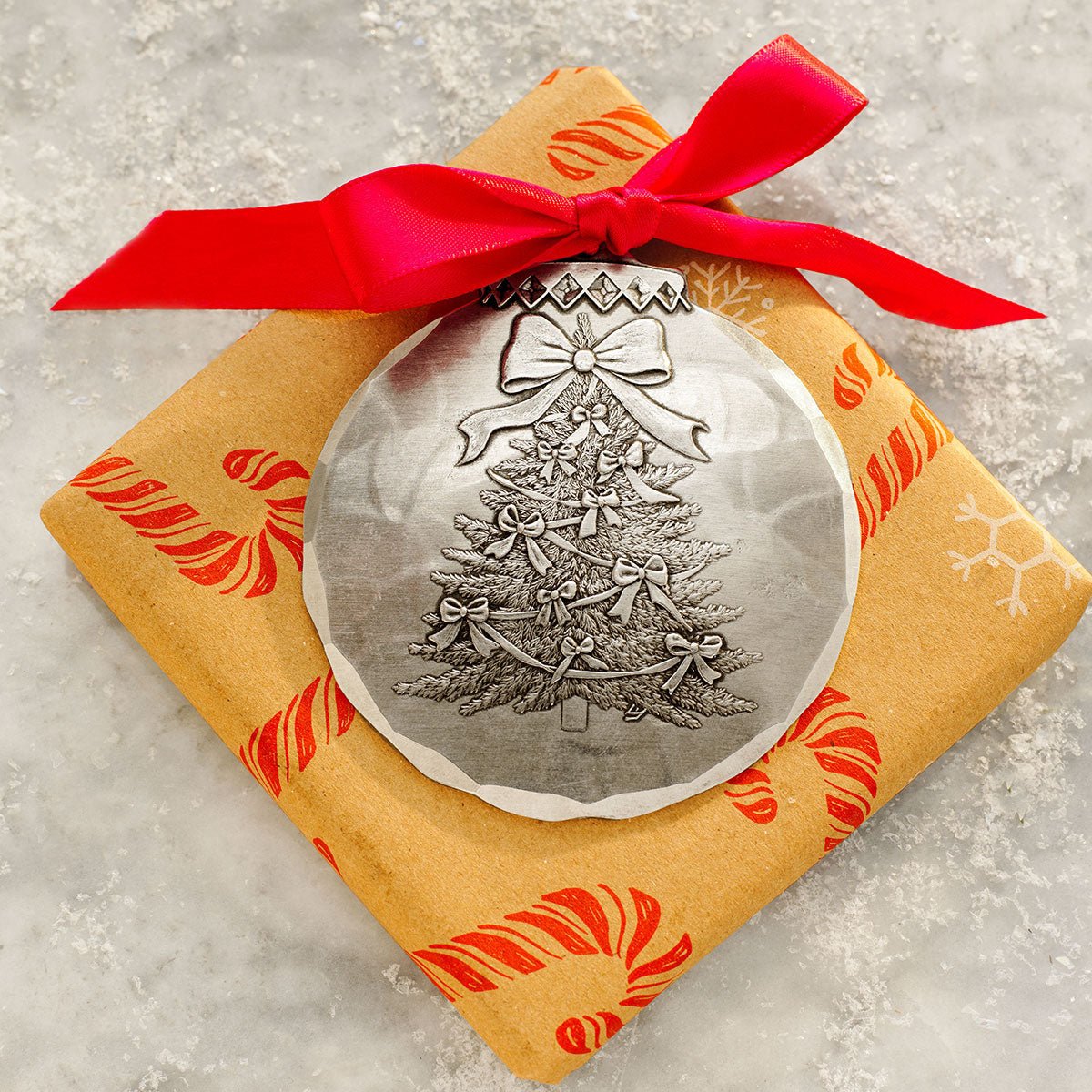 Bows of Joy Christmas Ornament - Che Cose Belle