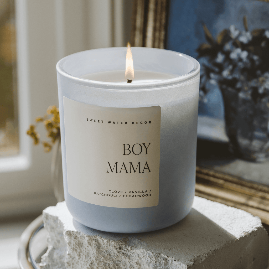 Boy Mama Soy Candle - Blue Matte Jar - 15 oz (Palo Santo Patchouli) - Che Cose Belle