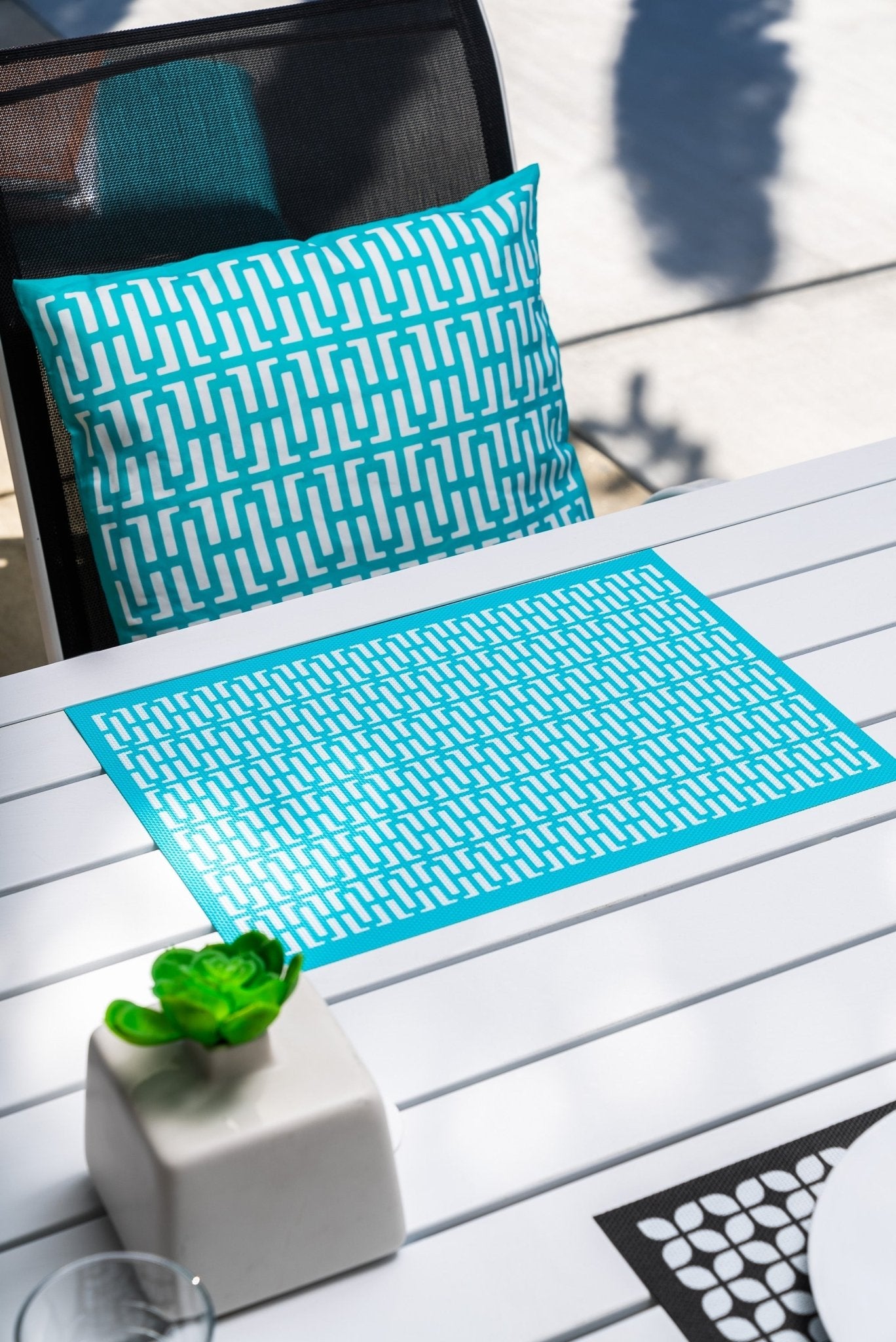 Breeze Block 17.7" Square Pillow - Turquoise - Che Cose Belle