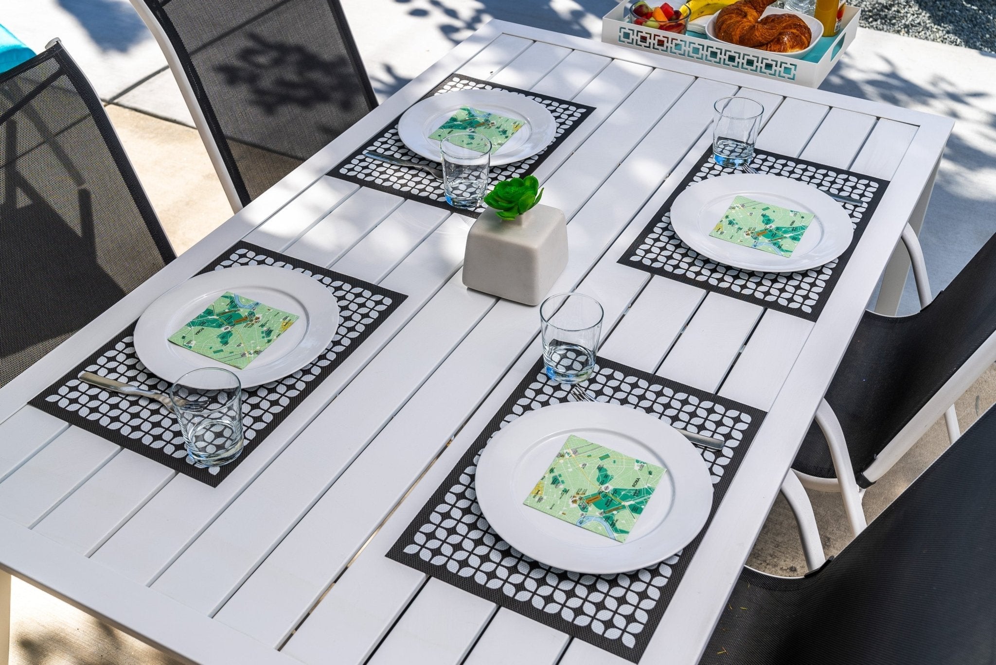 Breeze Block double - sided Woven Placemat - Black - set of 4 - Che Cose Belle
