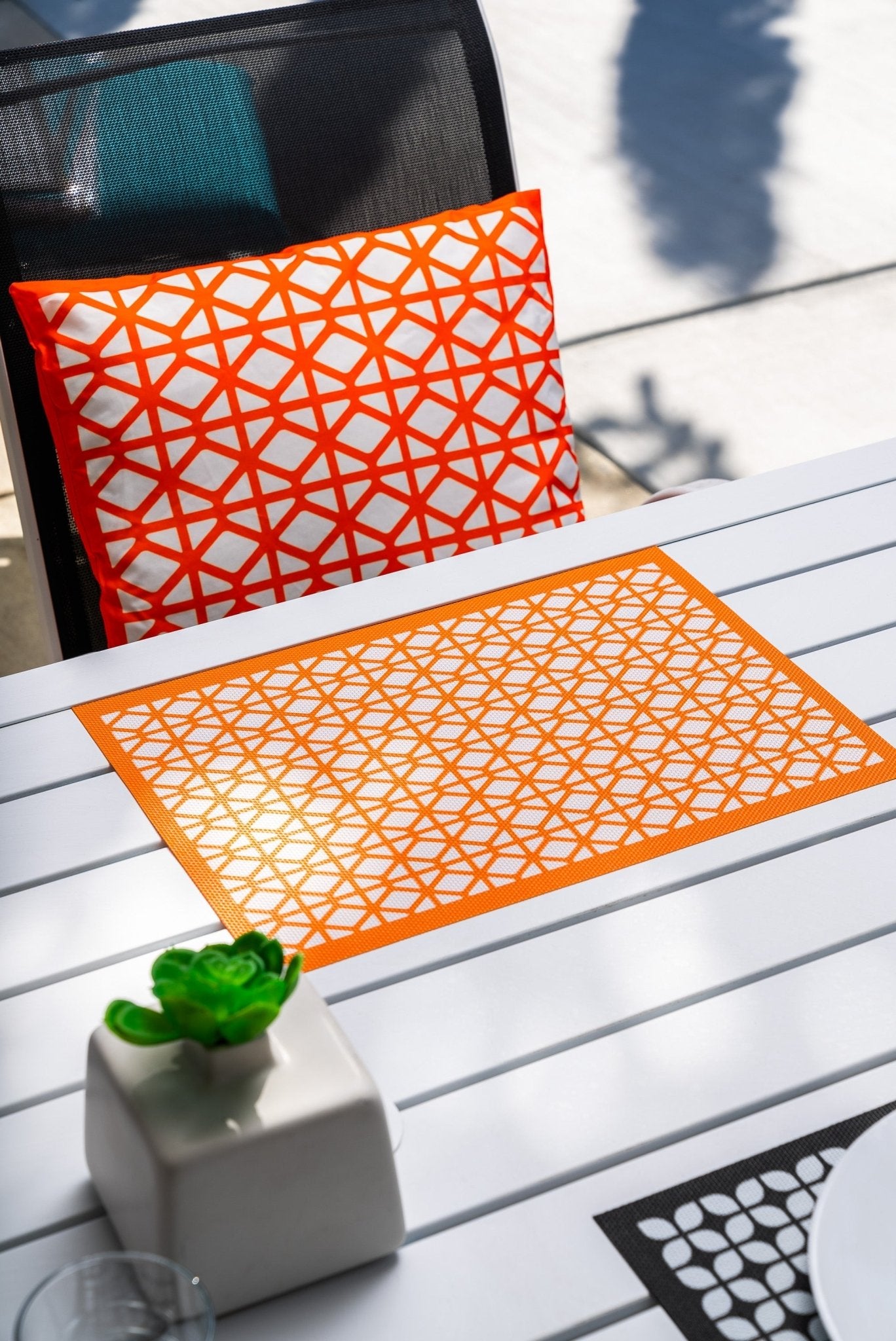 Breeze Block double - sided Woven Placemat - Orange - set of 4 - Che Cose Belle