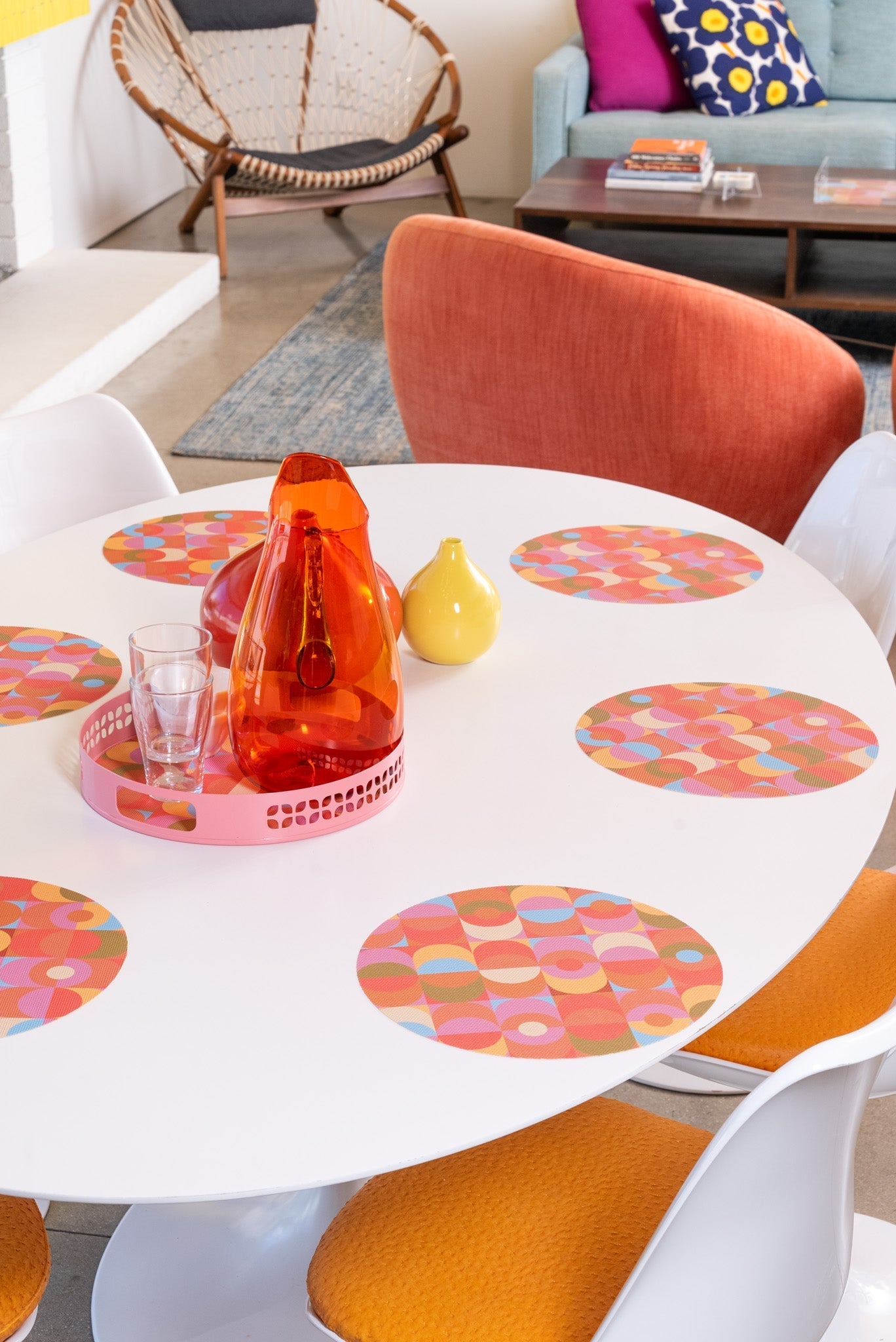 Breeze Block Metal Serving Tray Round - Pink - Che Cose Belle