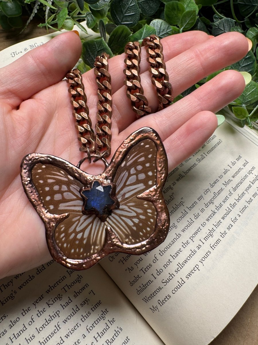 Butterfly and Labradorite Necklace - Che Cose Belle