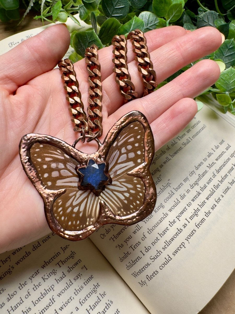 Butterfly and Labradorite Necklace - Che Cose Belle