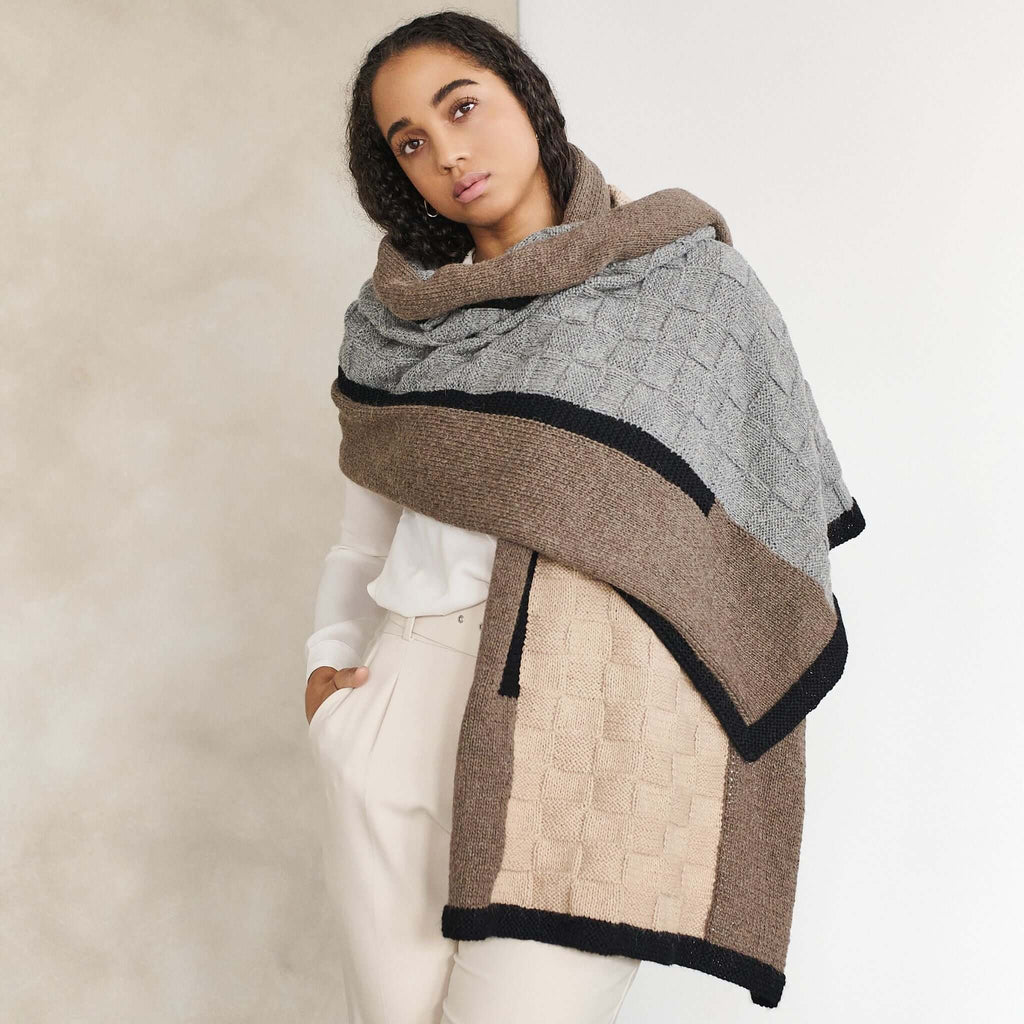 Plush Muhu Brown Gray Hand Knitted Alpaca Blanket Shawl