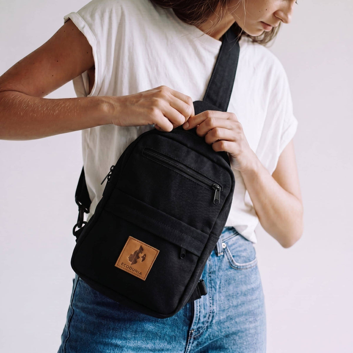 Canvas Crossbody Sling Bag for Men | Umoja Large Sling Bag for Women - Che Cose Belle