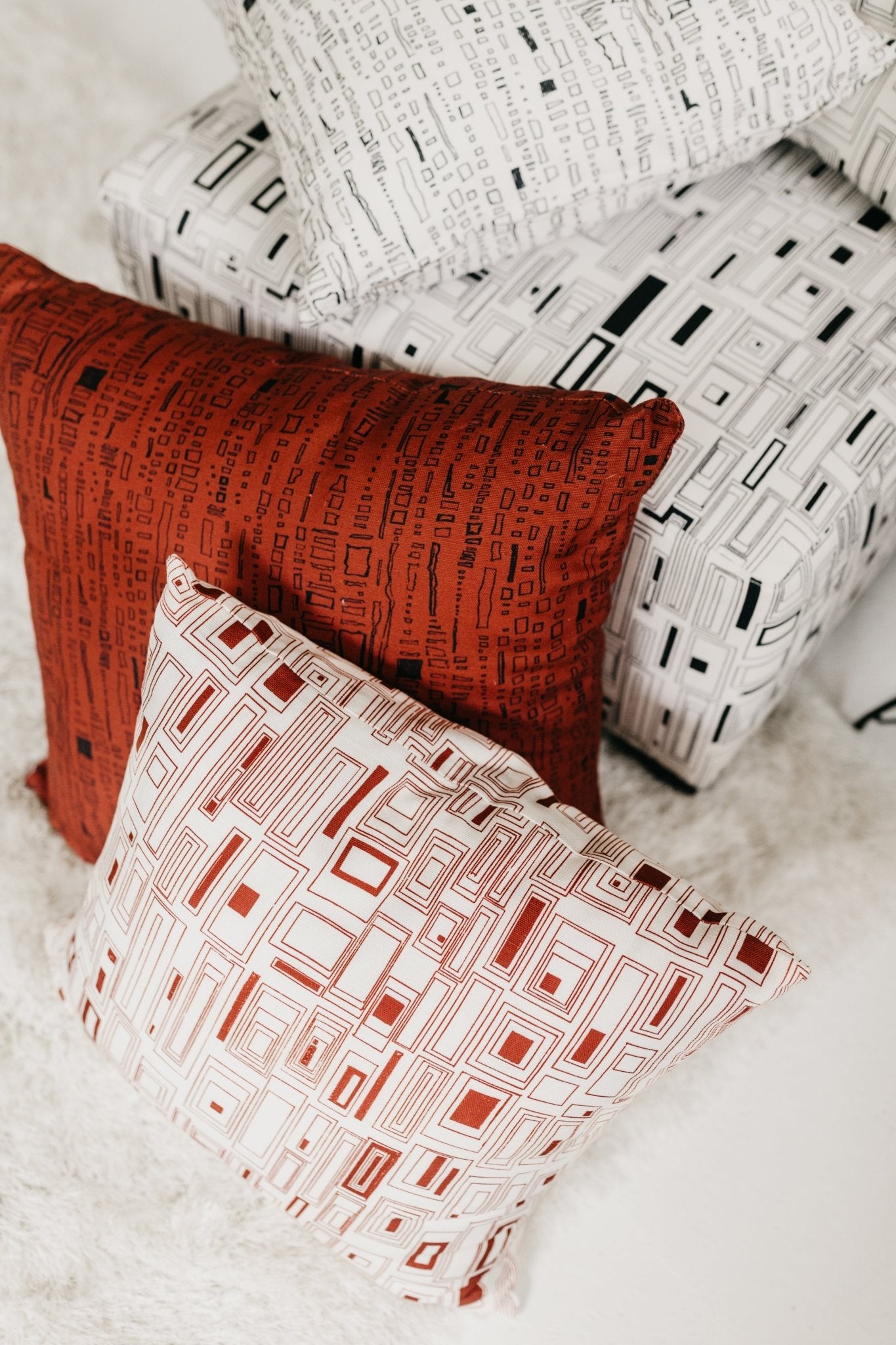 Capistrano in Dark Saffron 24" x 24" Pillow - Che Cose Belle