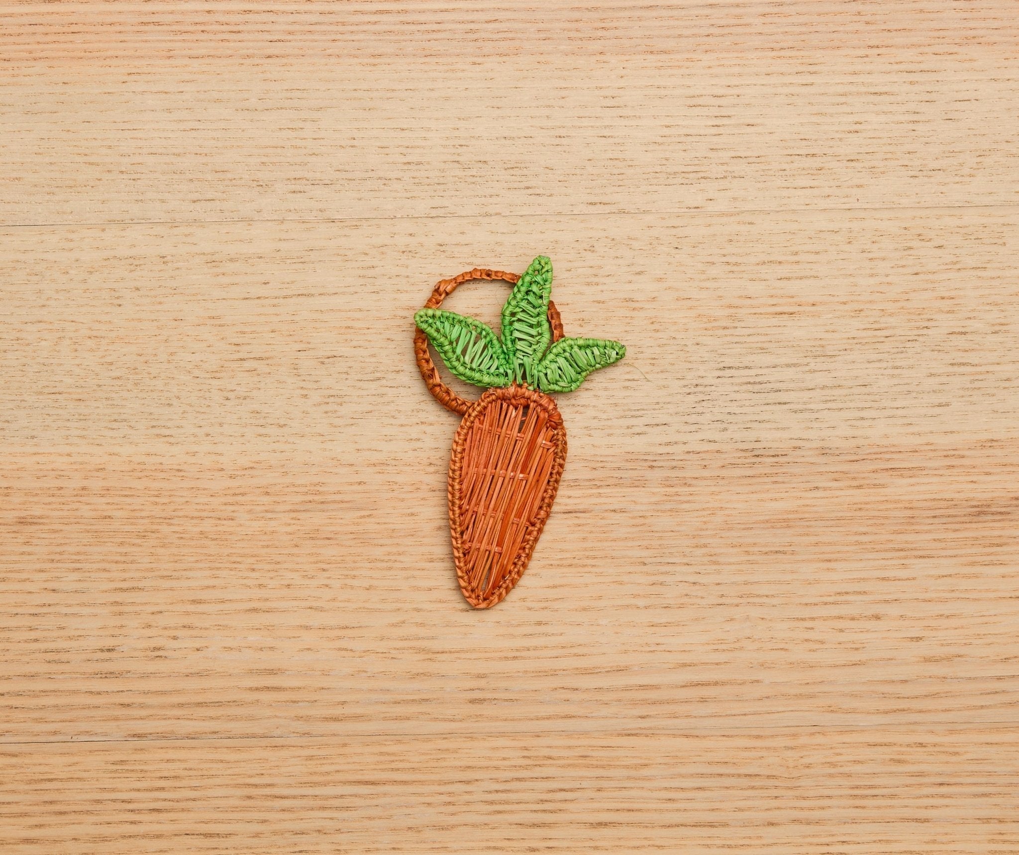 Carrot Napkin Ring – 3.5” Handwoven Iraca Palm – Artisan Spring Table Decor from Colombia - Che Cose Belle